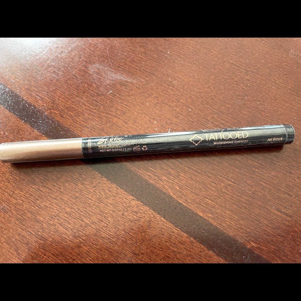 Skone eyeliner